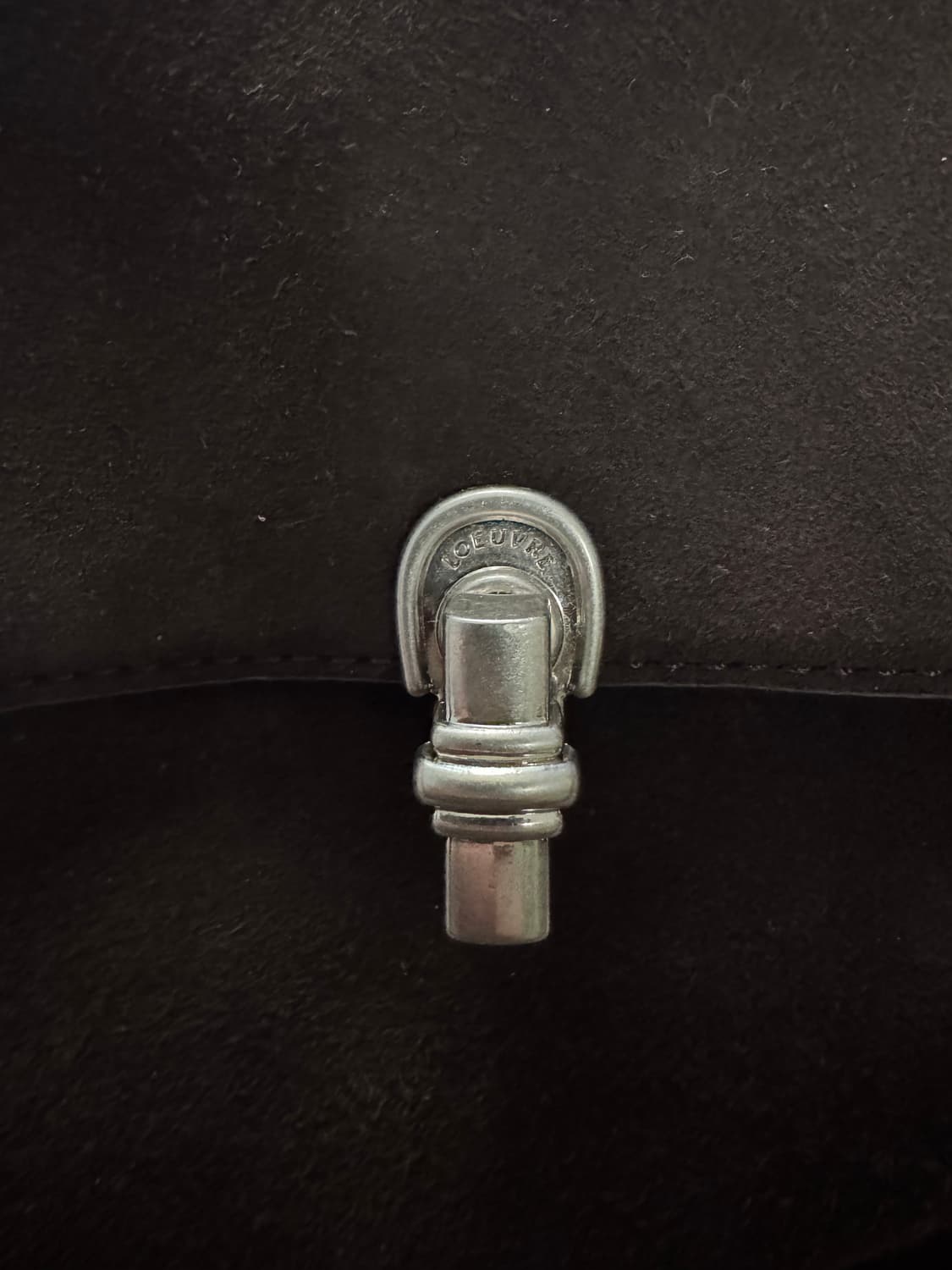 루에브르 24fw 클레 누보 토트백 라지 브라운 스웨이드 상품이미지3