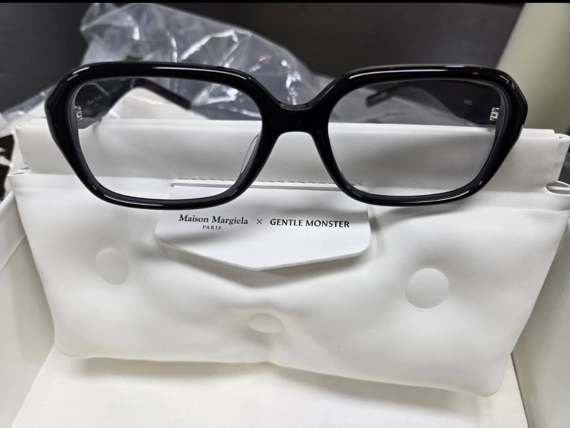 젠틀몬스터 X 메종마르지엘라 MM212 상품이미지1
