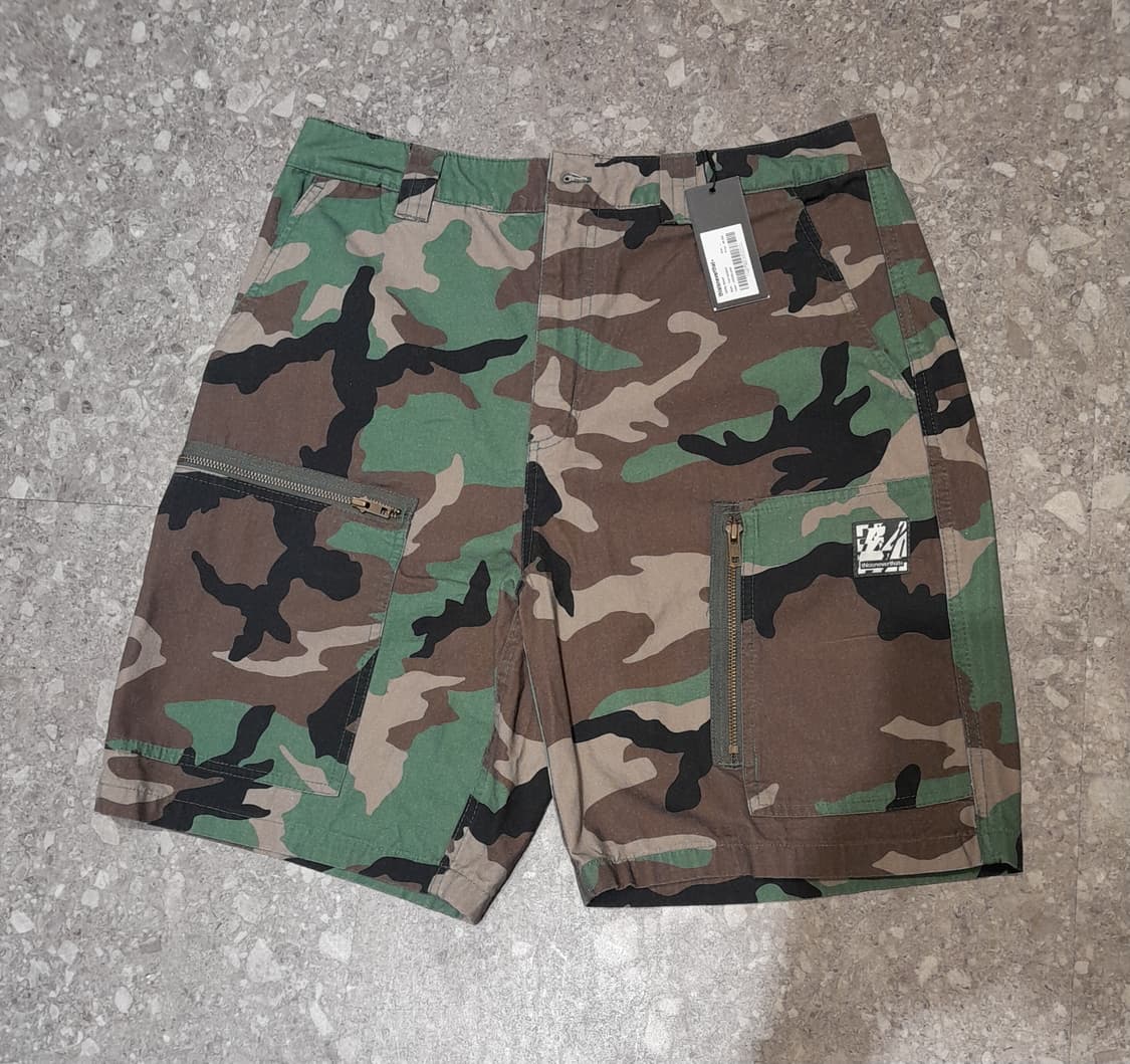 (새상품) 디스이즈네버댓 카모  숏팬츠 (L) 
 상품이미지1