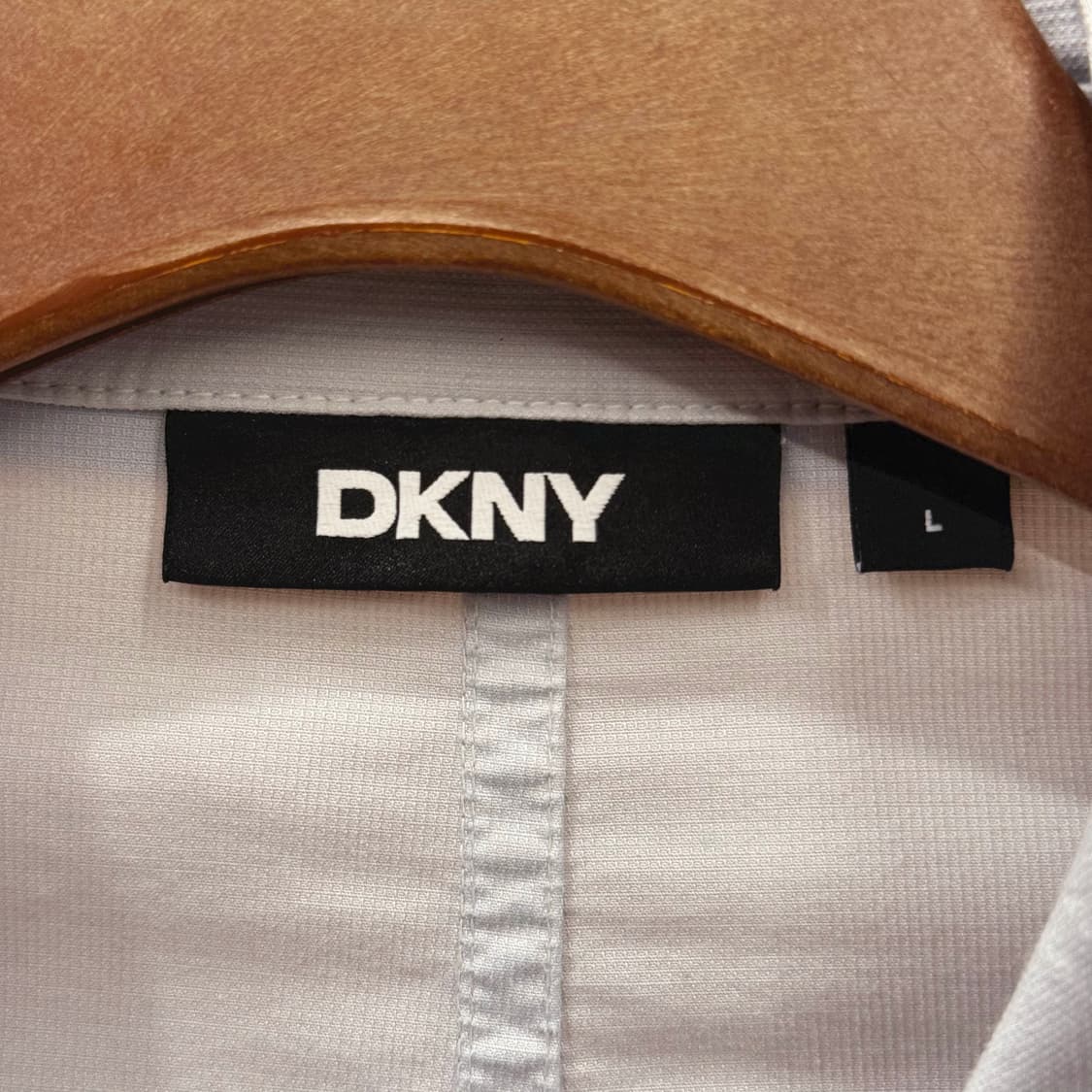 DKNY 긴팔 자켓 셔츠 플랩 체스트 포켓 히든 버튼 디테일 스카이 블루 상품이미지7