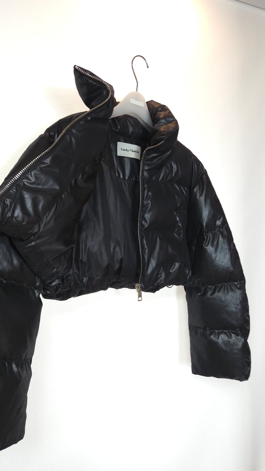 럭키슈에뜨 럭키마르쉐 2022 글로시 크롭 다운 패딩  F 사이즈 상품이미지8