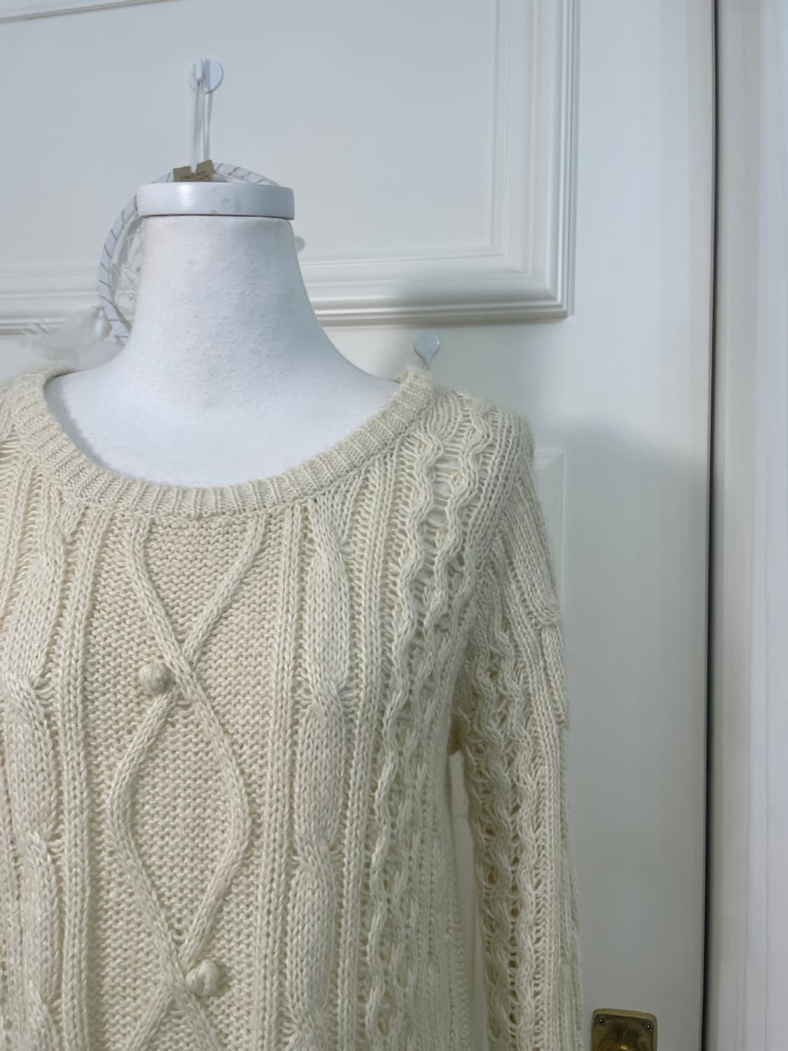 butter cream twist pompom sweater 상품이미지6