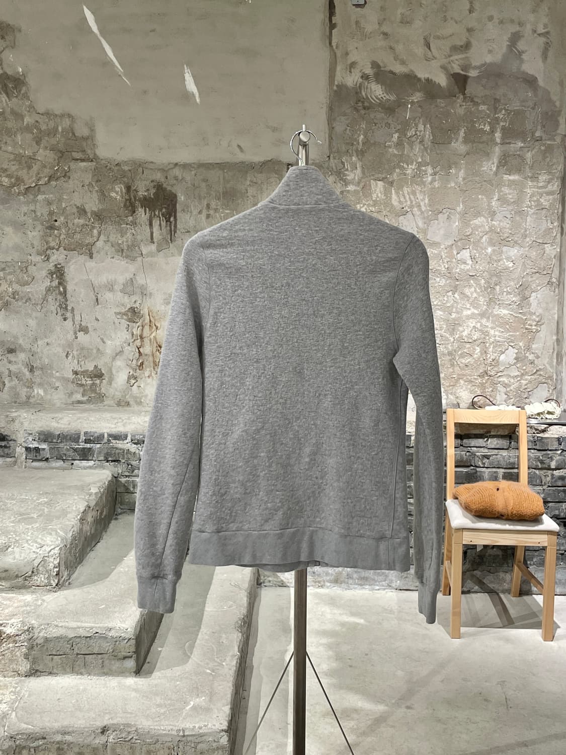 돌체 앤 가바나 멜란지 그레이 메탈 로고 집업 자켓 상품이미지6