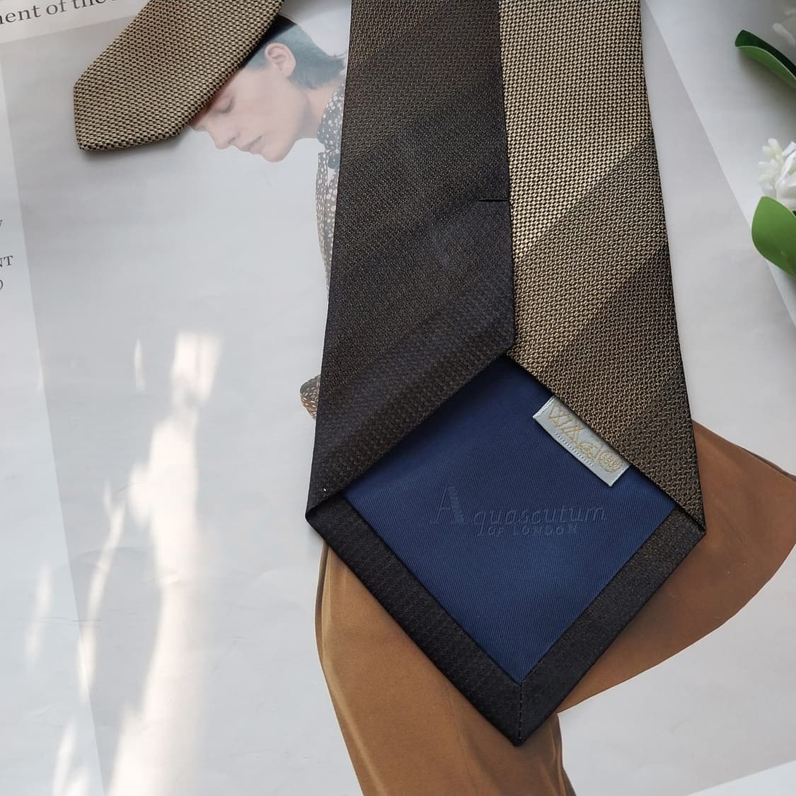 아쿠아스큐텀 실크 솔리드 텍스처 넥타이 9.8cm A+등급 K1708
 상품이미지8