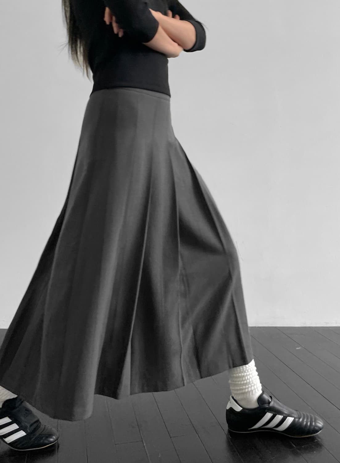 블랙업 뉴트럴 텐션 플리츠 스커트 블랙 M 상품이미지2