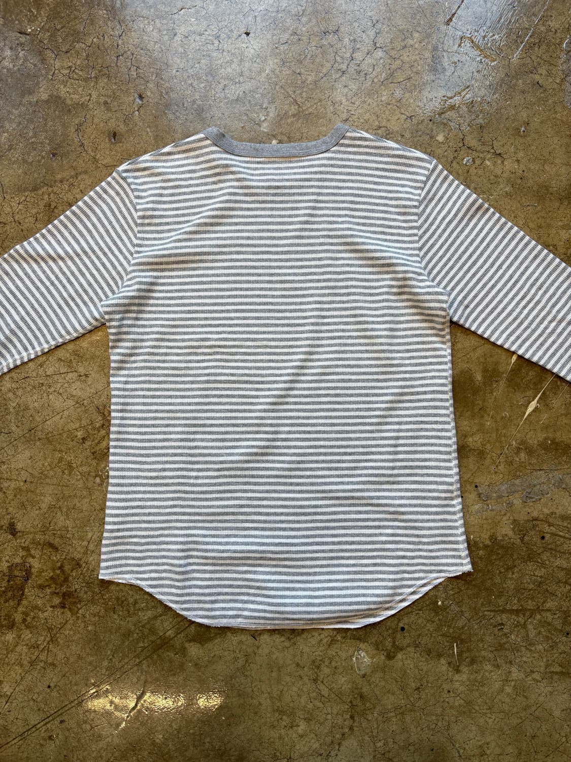 헤인즈 Hanes 그레이 스트라이트 롱슬리브 티 상품이미지5