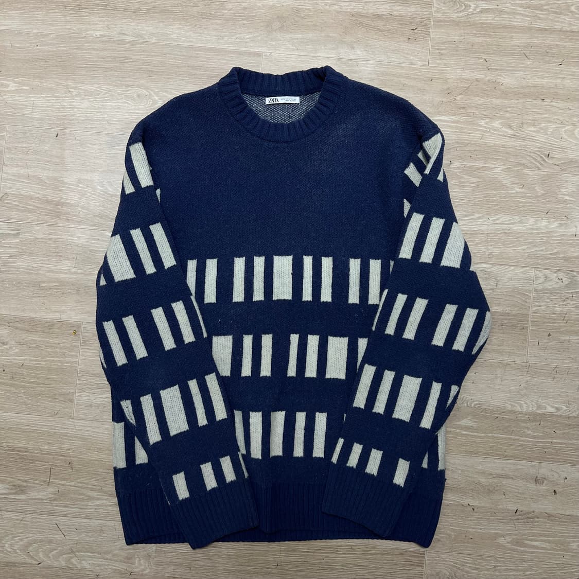 자라 패턴 크루넥 라운드 니트 스웨터 [네이비] M/95 상품이미지1