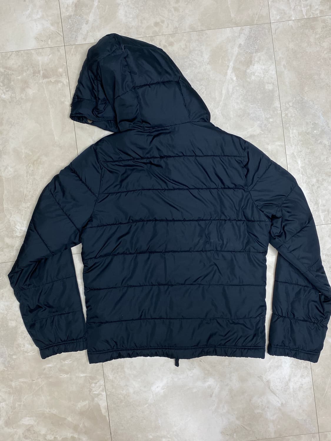 홀리스터 플란넬 배색 후디드 패딩 네이비 M 상품이미지4