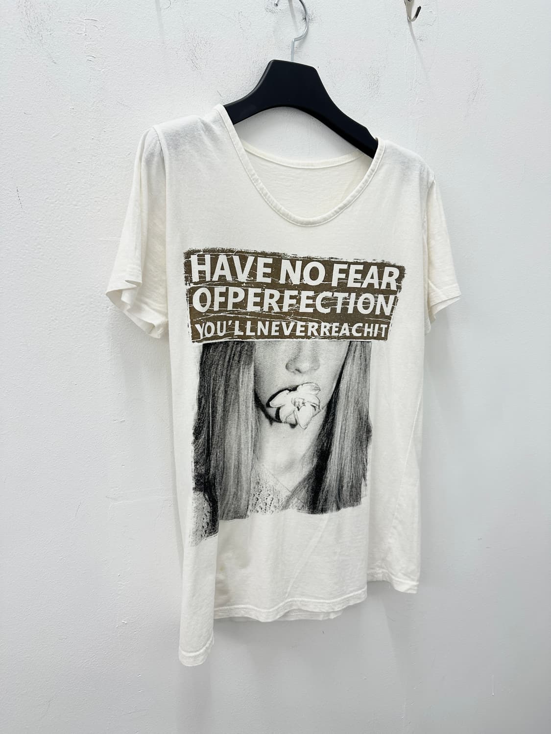 NONE vintage printing v neck tee 상품이미지1