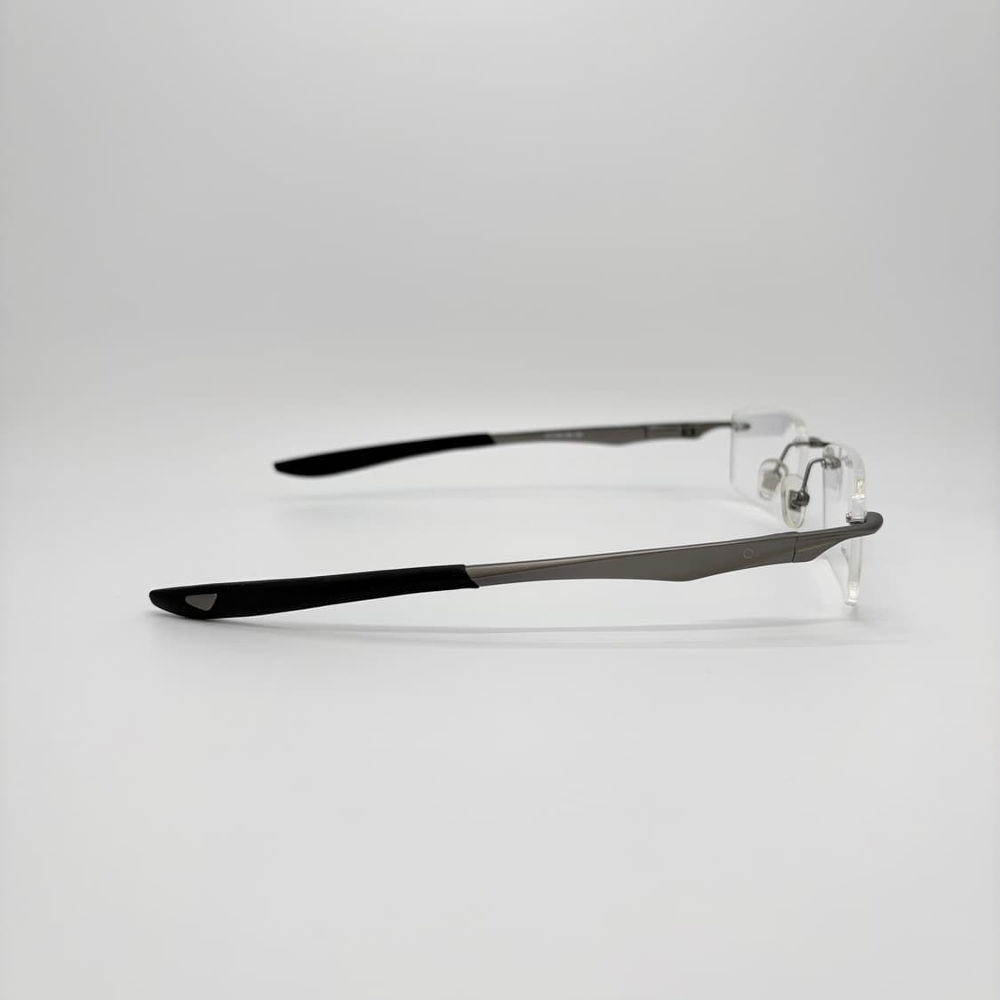 O+ EYEWEAR 매트 그레이 스퀘어 무테 상품이미지4