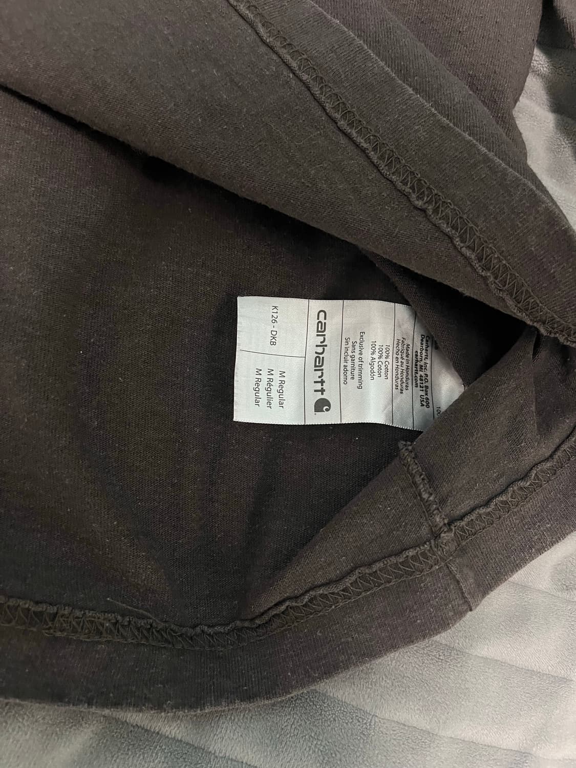 칼하트 포켓 롱슬리브 k126 다크브라운 m 상품이미지3