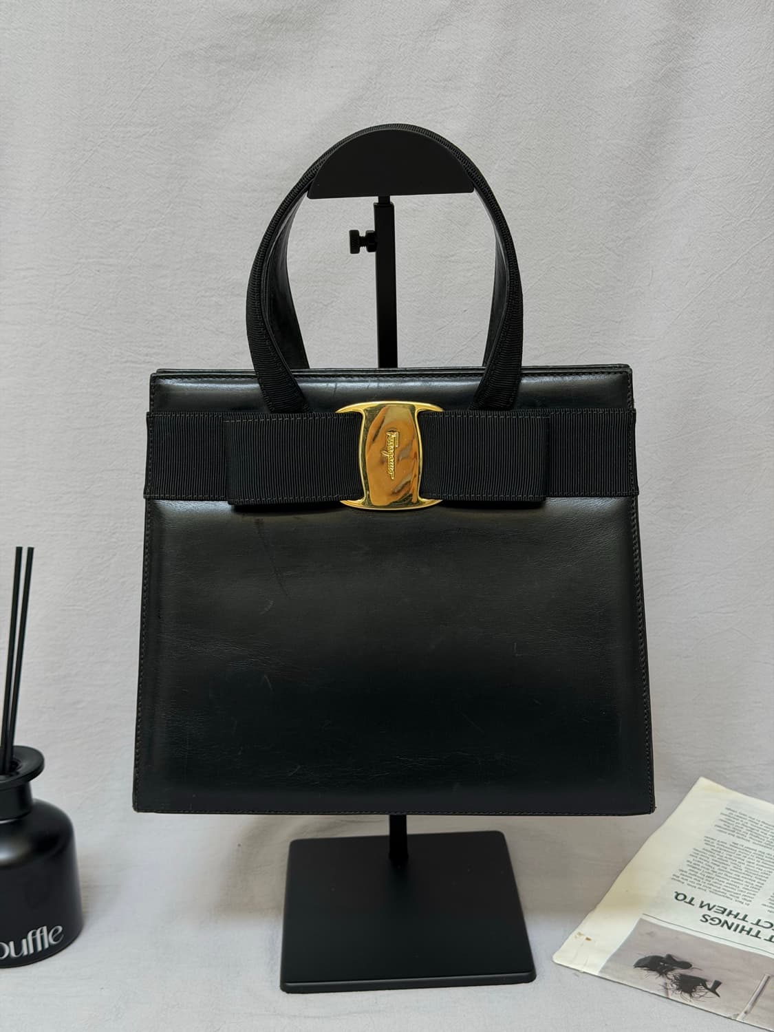 페라가모 블랙 토트백 간치니 리본 바라보우 토트백 상품이미지4