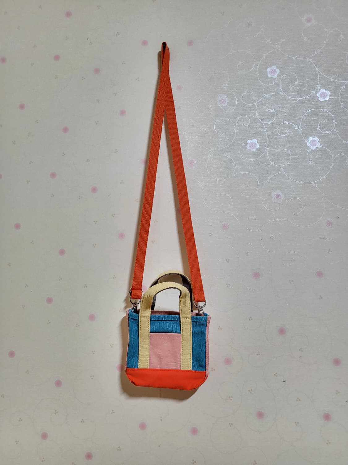 휴먼메이드 미니 헬멧백 상품이미지2