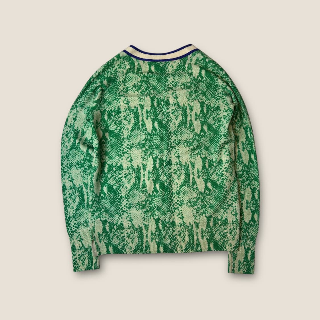 O094 쥬씨꾸뛰르 스네이크 패턴 금장 가디건 상품이미지3