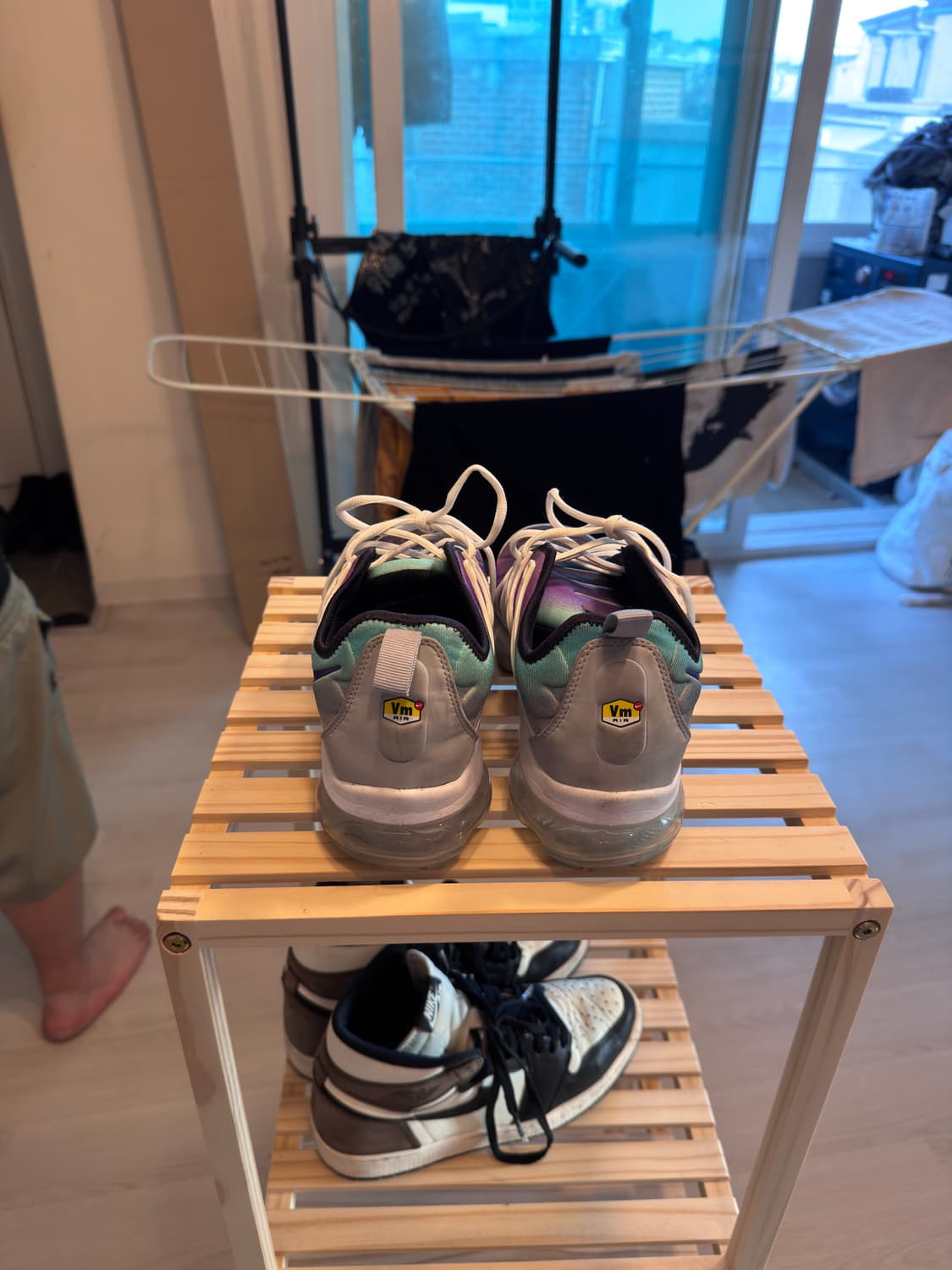 나이키 에어 베이퍼맥스 플러스 (Vapormax Plus) 퍼플/그린 컬 상품이미지3