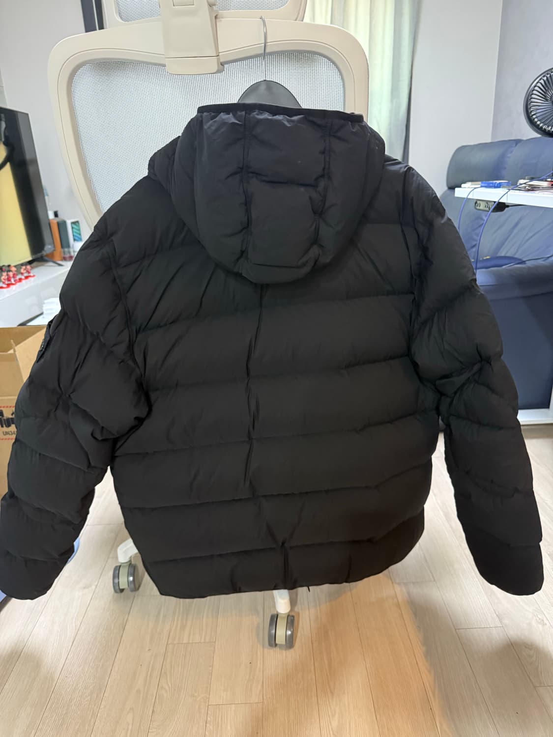 [새제품]스톤 아일랜드 패딩 심리스 터널 나일론 다운-TC 자켓 상품이미지6