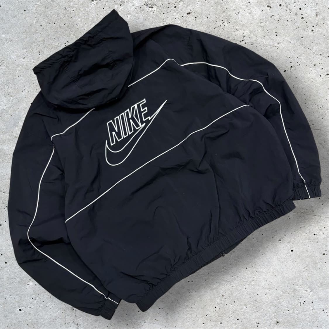 [L] 나이키 클럽 빅로고 블랙 바람막이 후드집업 D407 상품이미지1
