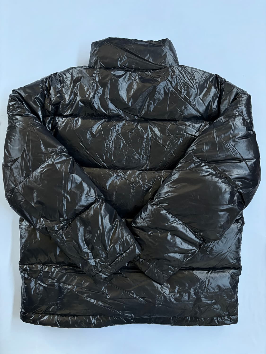 무신사 스탠다드 글로시 숏 다운 푸퍼 패딩 상품이미지5