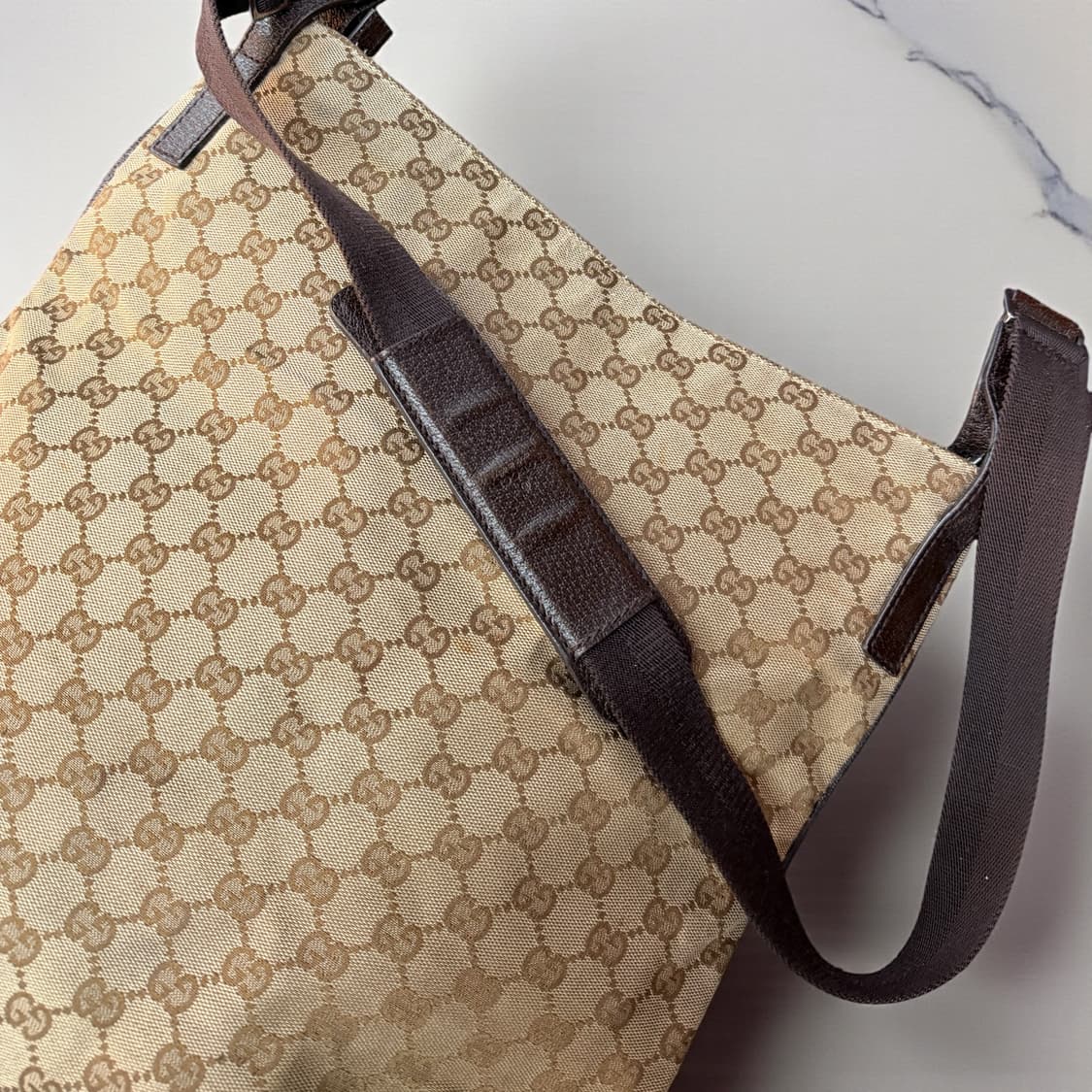 구찌 GG로고 캔버스 메신저 백 상품이미지7