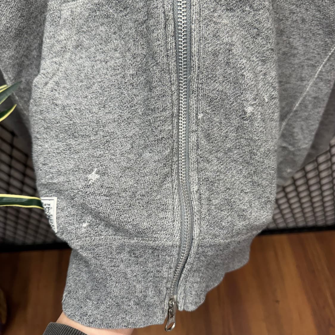 스투지앤코 후드 집업 후면 레터링 로고 포인트 그레이 상품이미지10