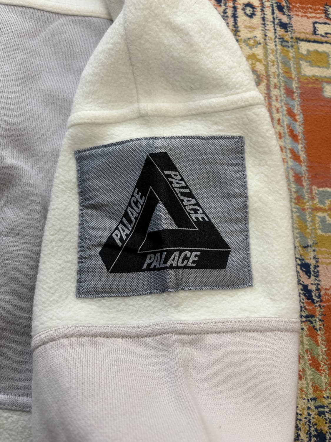 팔라스Palace Colour Block Crew Greys - 22SS 상품이미지5