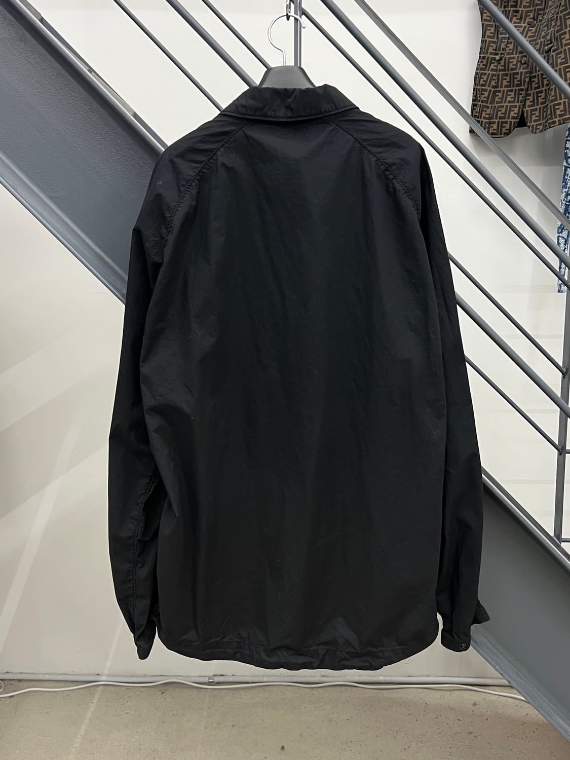 스톤아일랜드 지퍼로고 오버셔츠 상품이미지4