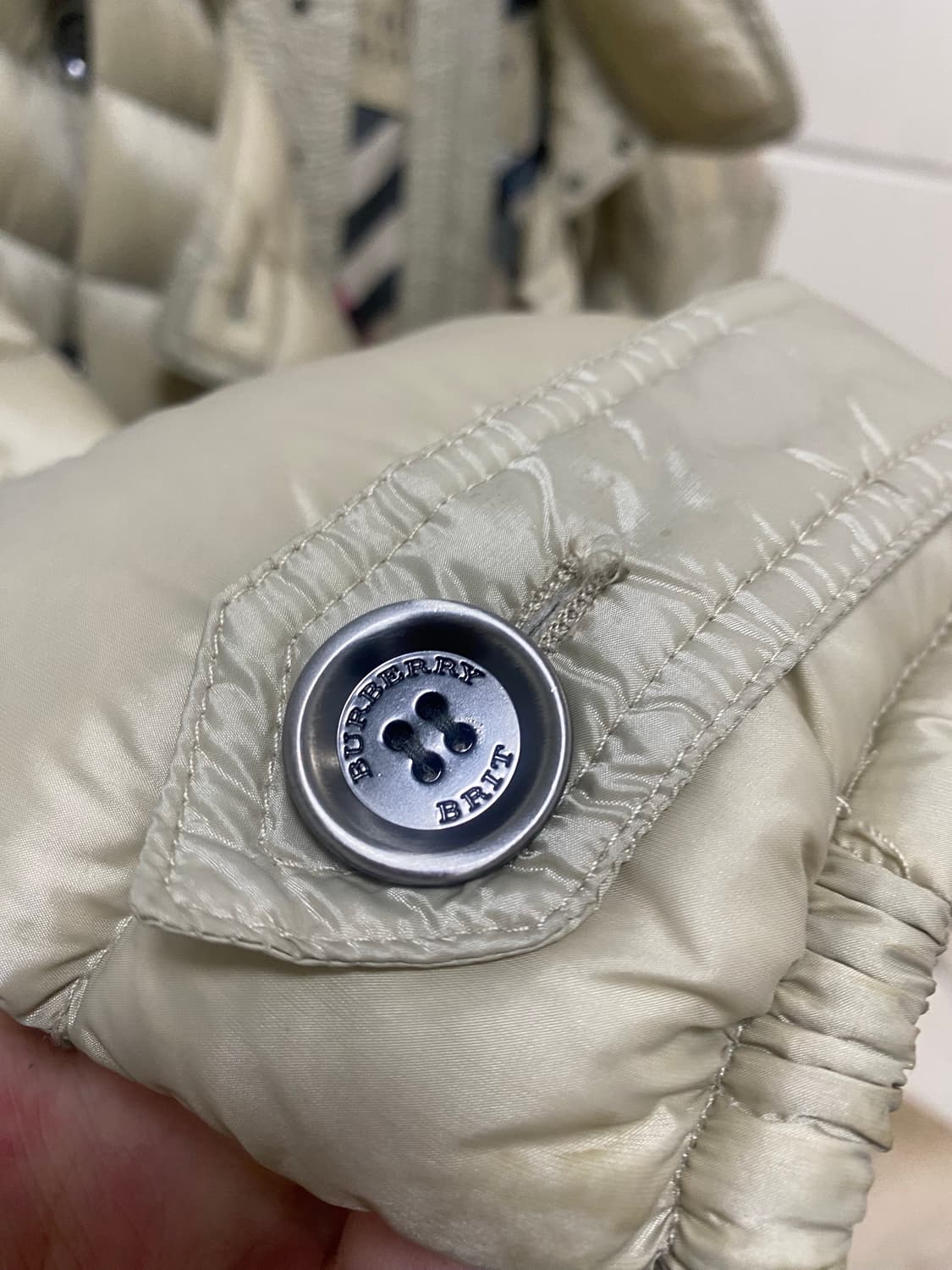 버버리 퀼팅 구스다운 패딩 상품이미지7