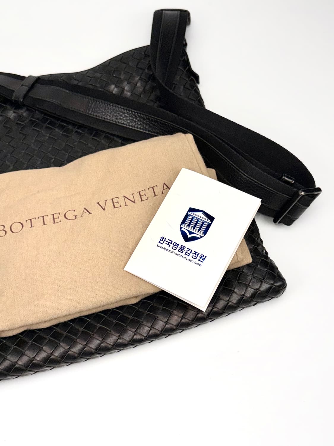 BOTTEGA VENETA 보테가 베네타 인트레치아토 나파 크로스바디 백 상품이미지10
