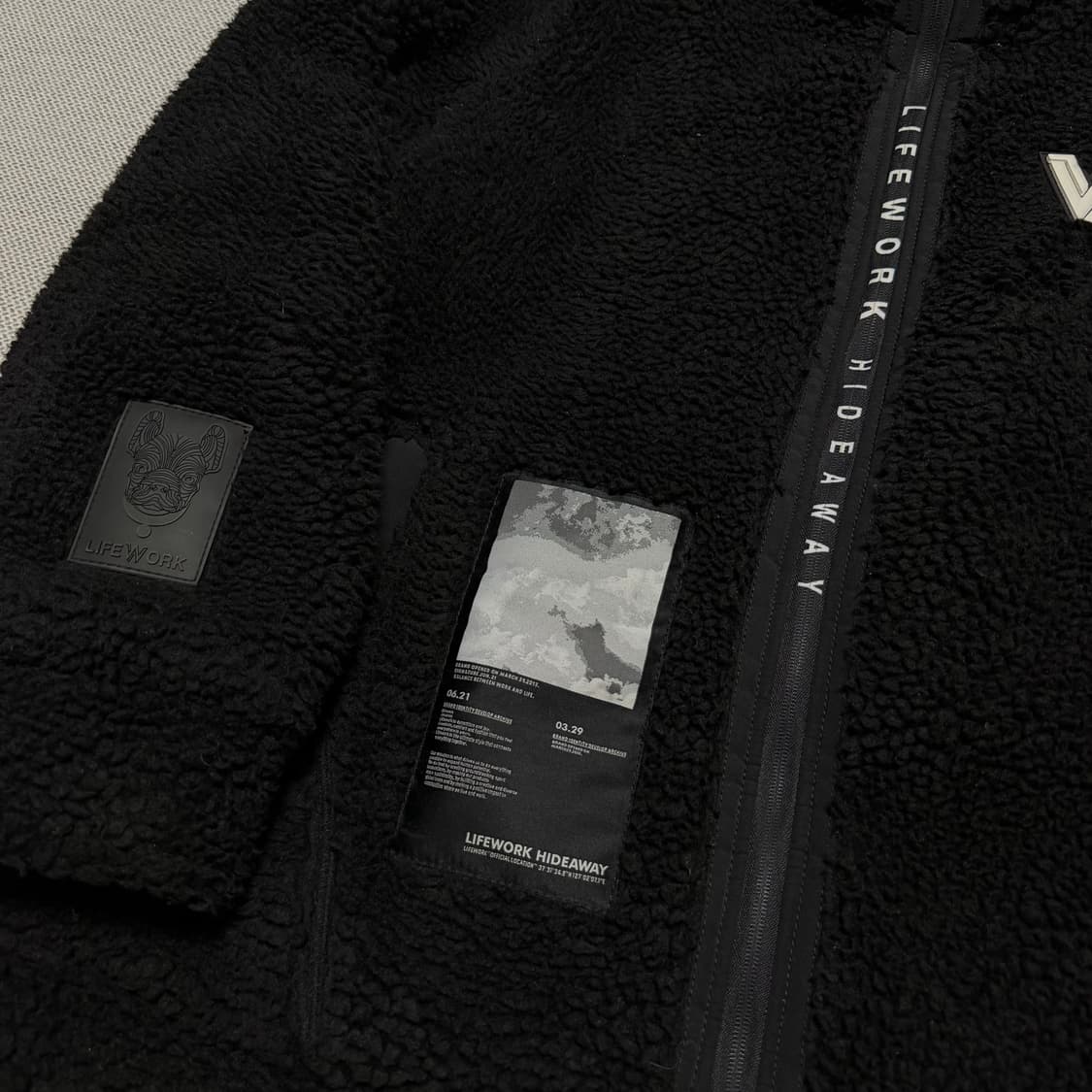 라이프워크 W 빅로고 플리스 자켓 상품이미지2