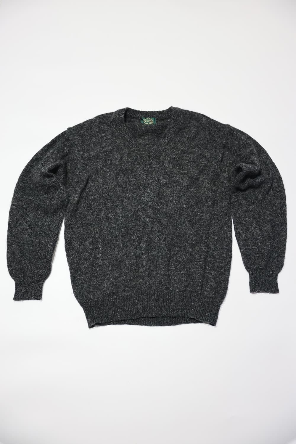 [JPN] Charcoal Gray Shaggy Dog Wool Knit 상품이미지1