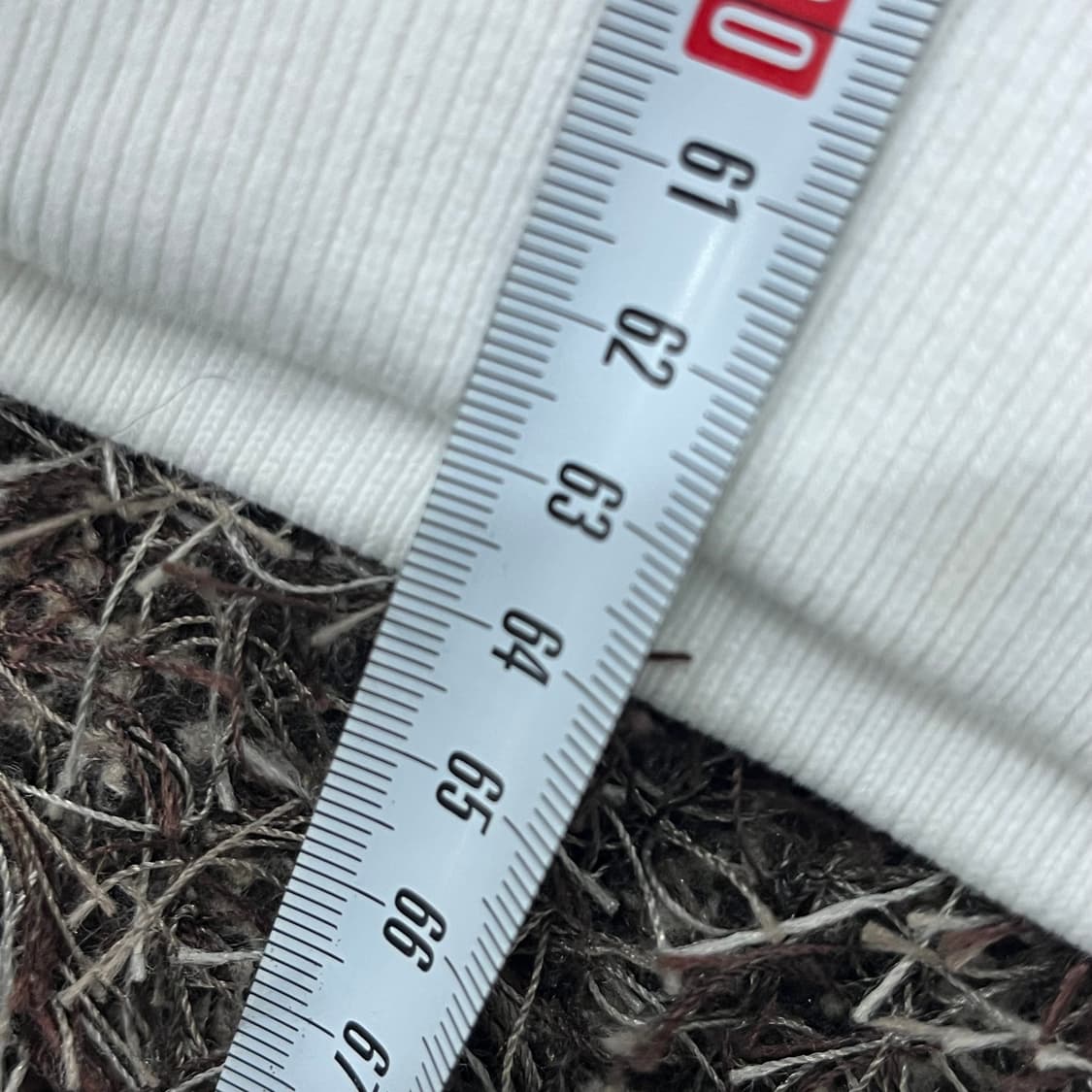 L 오프화이트 테이프 에로우 후드티 상품이미지9
