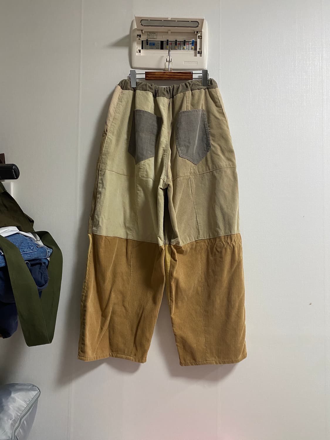 (32)빈티지 패치워크 브라운 코듀로이 벌룬핏 코튼 팬츠 상품이미지4
