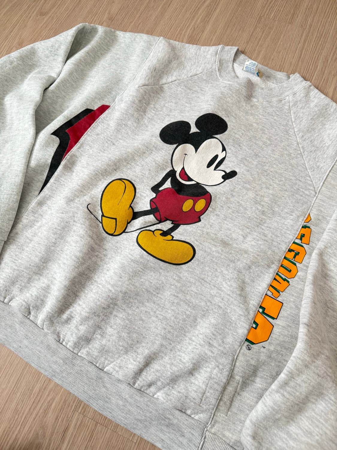 XL) YSTRDYS TMRRW 예스터데이 투모로우 미키 맨투맨 상품이미지2