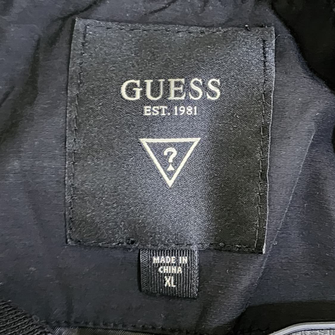 [XL] GUESS 블랙 MA-1 항공점퍼 상품이미지4
