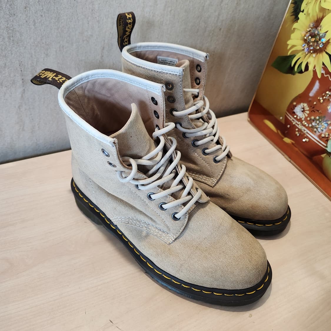 Dr.Martens 샘플 8홀 / 유니섹스 감성 부츠✨
265~270 상품이미지2