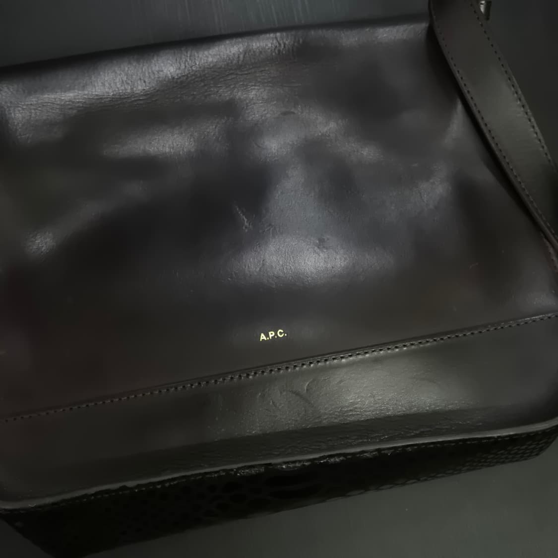 A.P.C. 레더 숄더백 상품이미지4