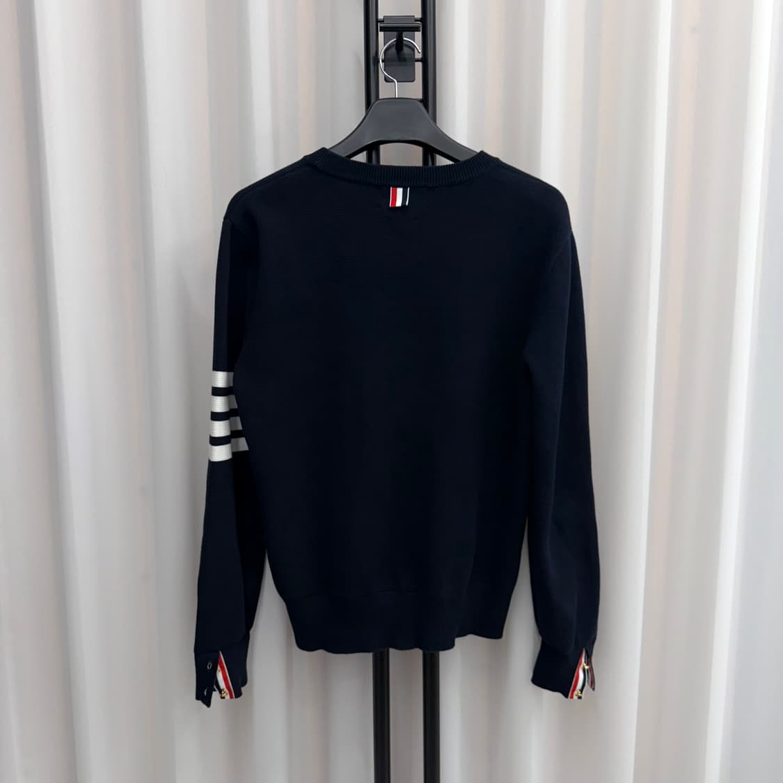 [2] 톰브라운 밀라노스티치 금장 니트 상품이미지2