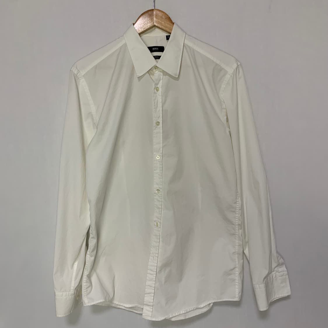 휴고보스 빈티지 아이보리 슬림핏 긴팔 셔츠 41사이즈 남녀공용 상품이미지2