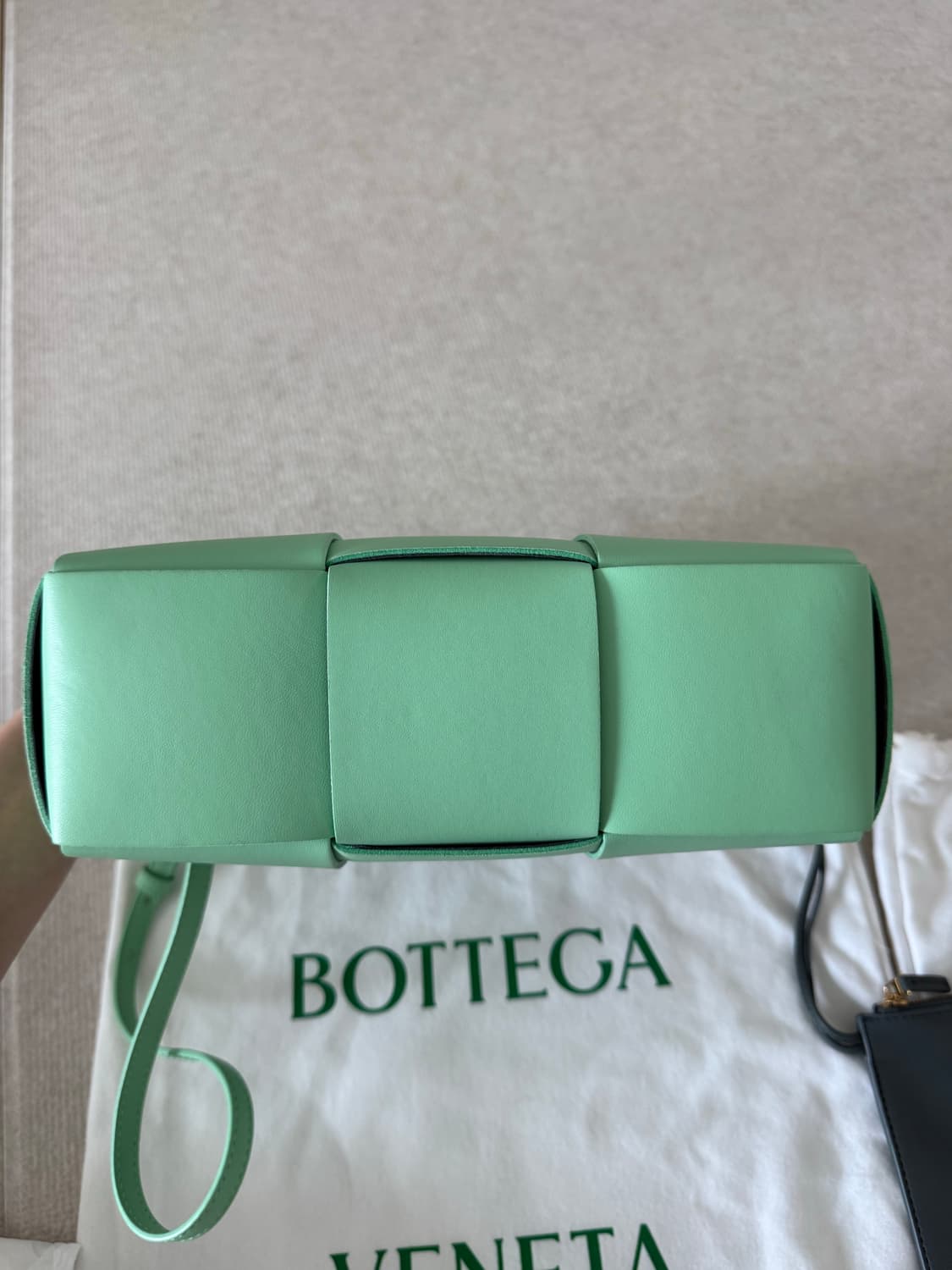 보테가베네타 미니 아르코 토트백 상품이미지4