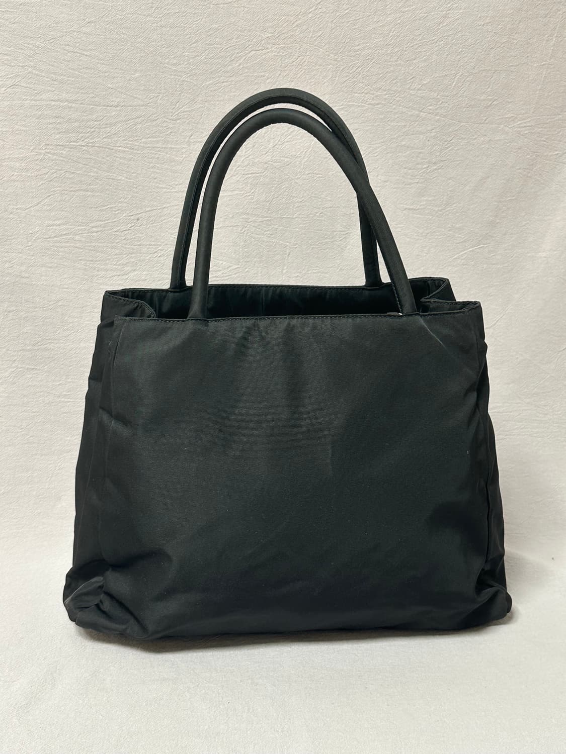 프라다 블랙 토트백 + 개런티카드 나일론 포코노 상품이미지5