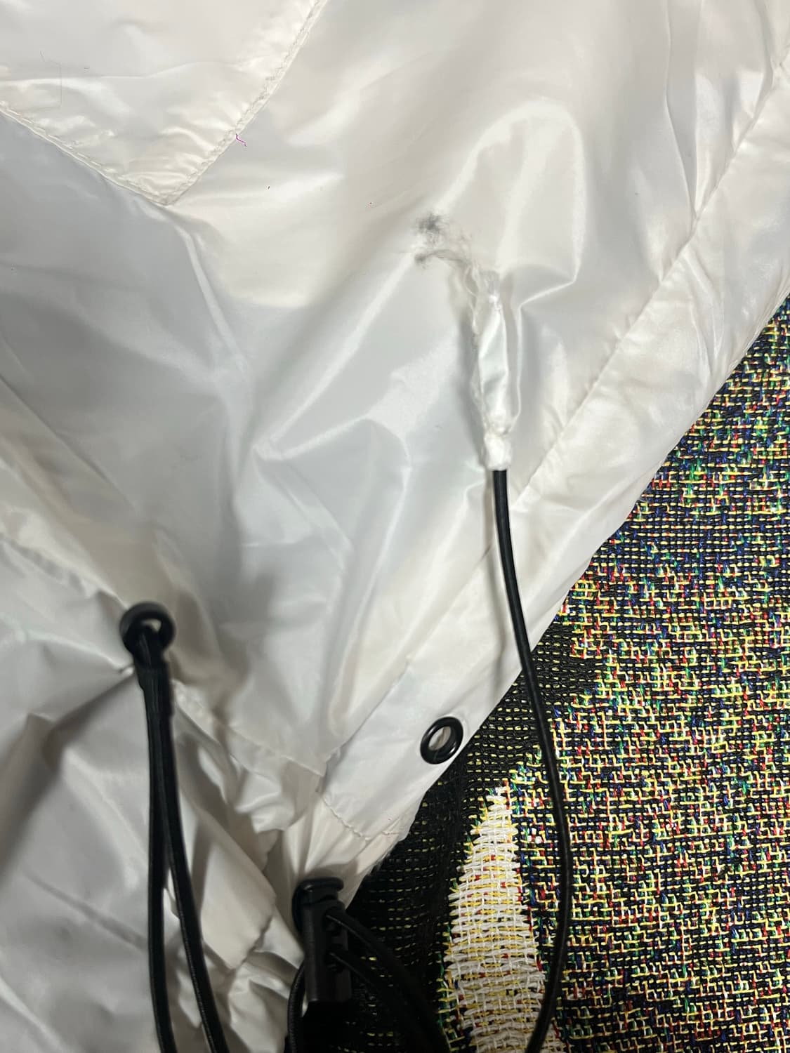 CURVED ZIPPER LIGHTWEIGHT PUFFER JACKET 상품이미지3