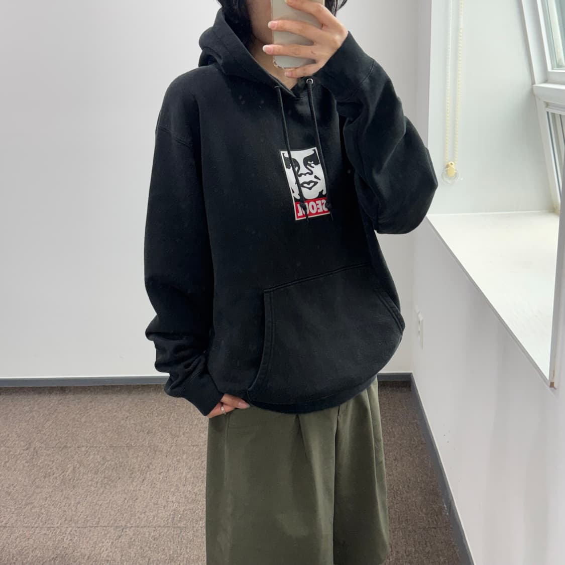 Obey 오베이 서울 블랙 후드티 상품이미지2