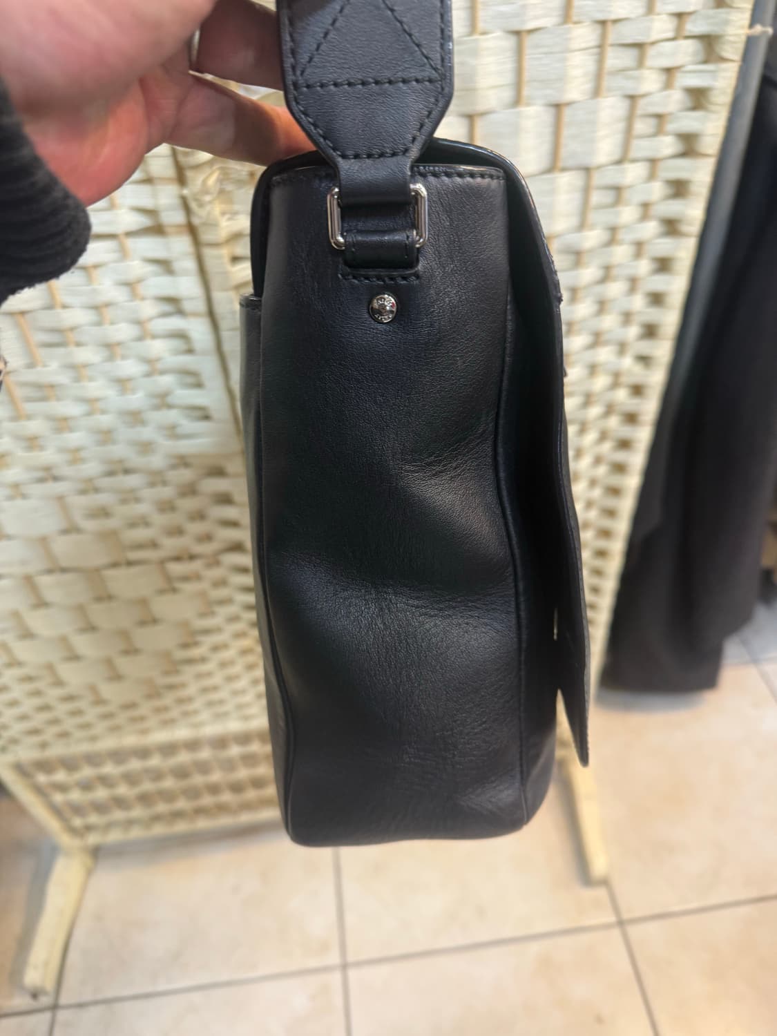 정품 발리 하비 메신저 크로스백 팝니다 상품이미지6