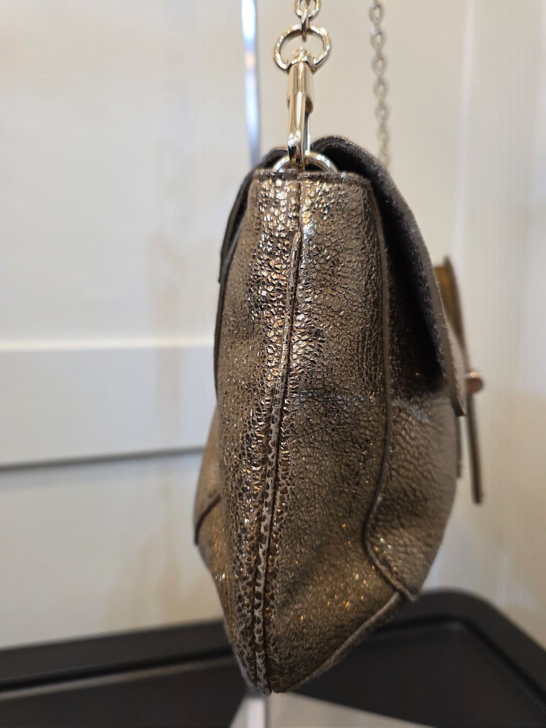 생로랑 파리 메탈릭 골드가죽 엠마 체인 숄더백 상품이미지4