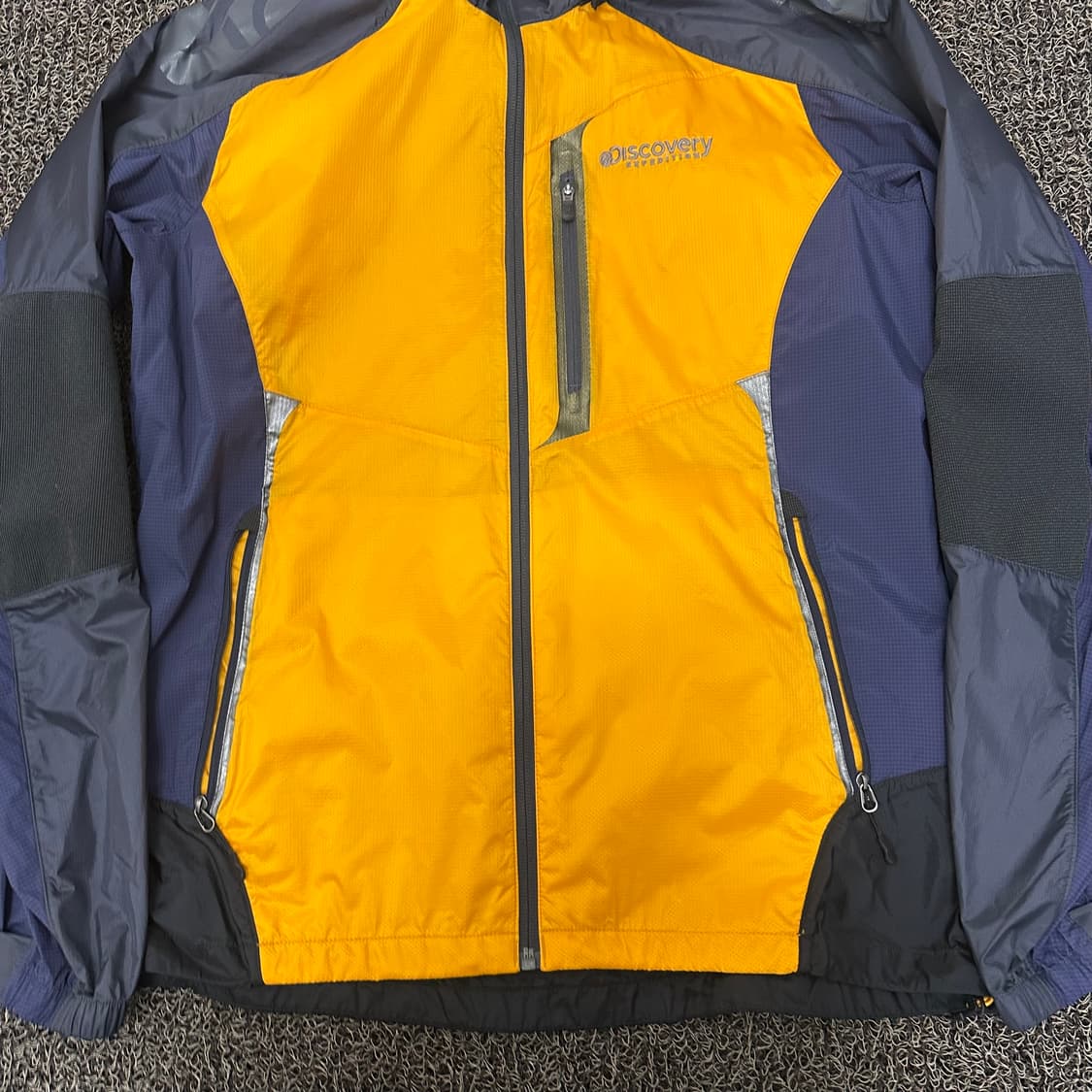 디스커버리 여성 바람막이 자켓 점퍼 100(L) 상품이미지3