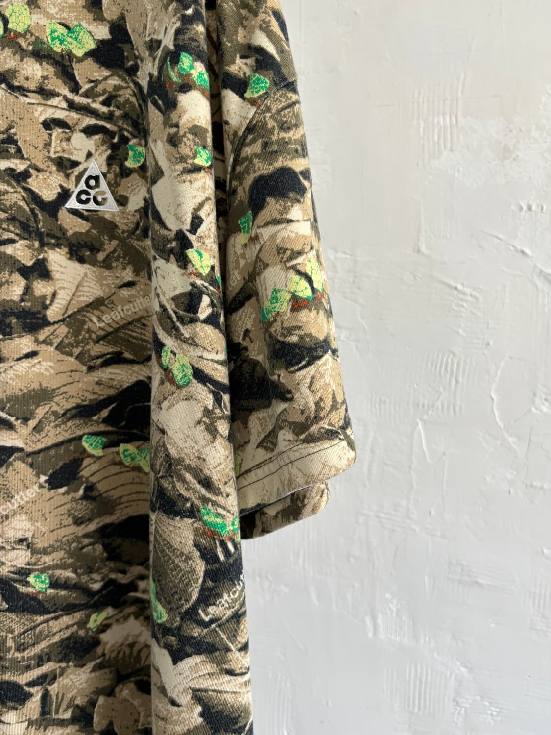 Nike 나이키 ACG 리프카터 올리브 카모 티셔츠 상품이미지2