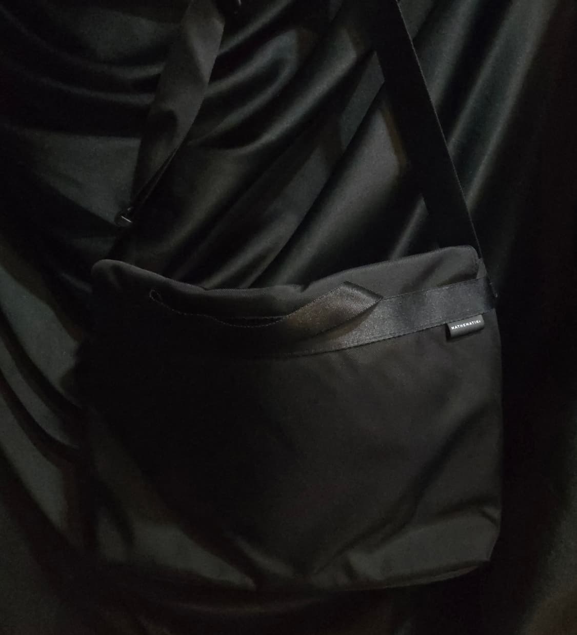 마테마틱 클라인 N30 메신저백 상품이미지5