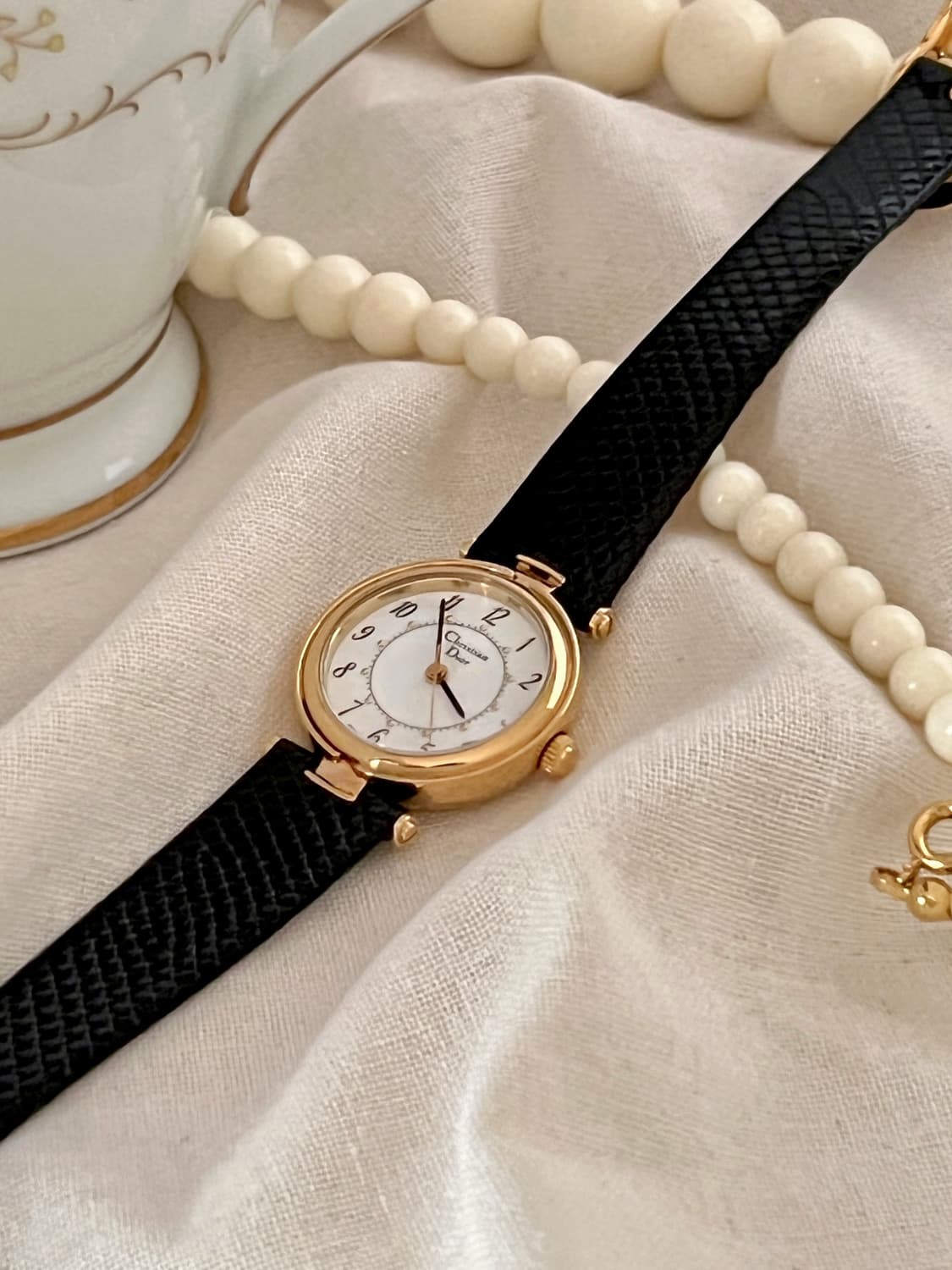 디올 골드 라운드 여성 시계 / 정품감정.케어 상품이미지2