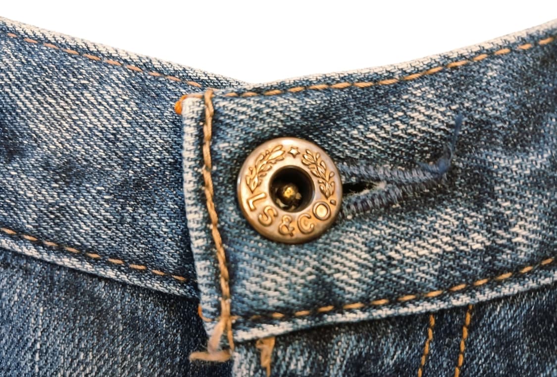  Levi's 502 워싱 테이퍼드 프린지 데님펜츠 상품이미지4