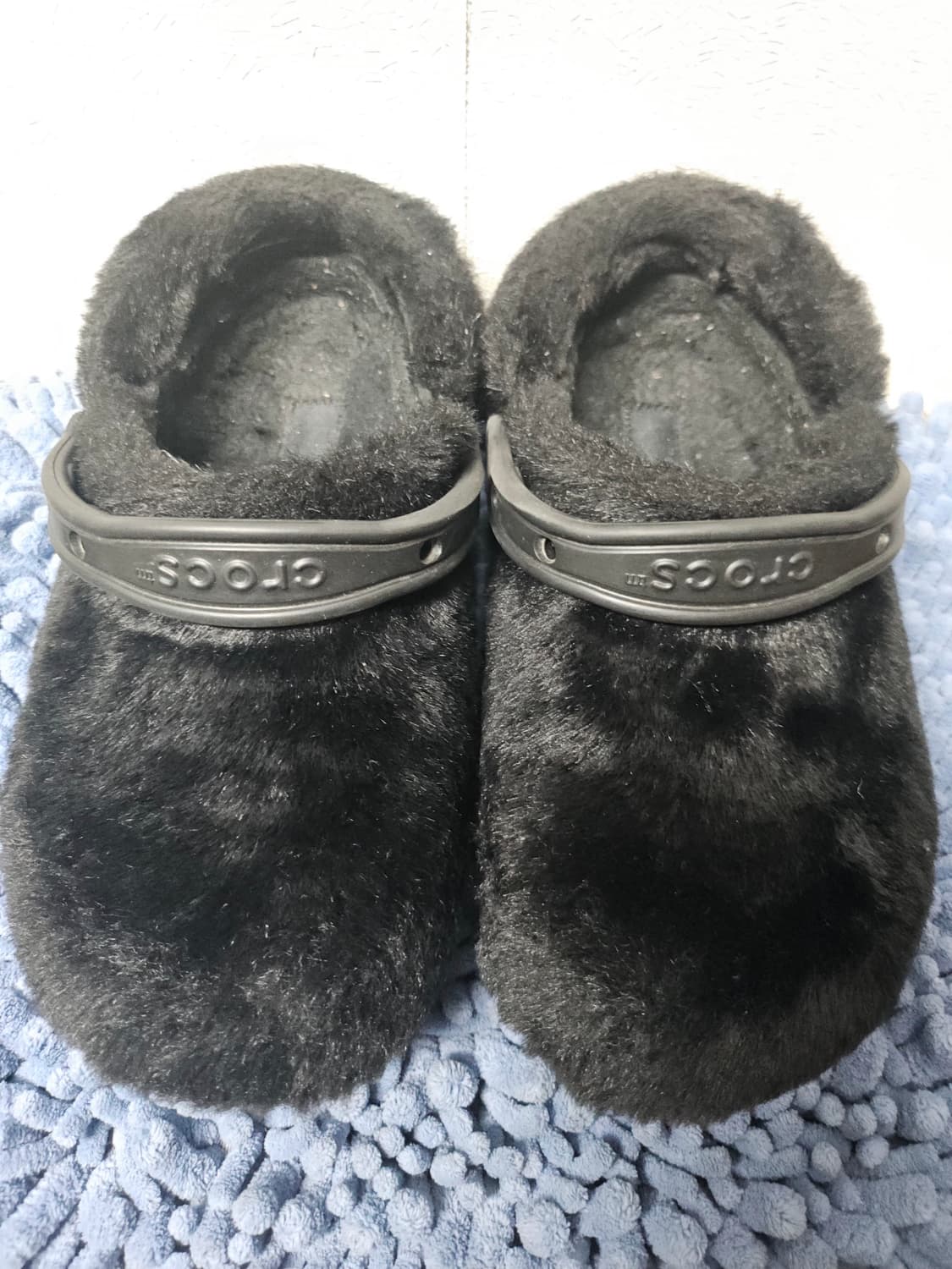 크록스 CROCS 클래식 퍼 슈어 클로그 블랙m6w8 상품이미지2